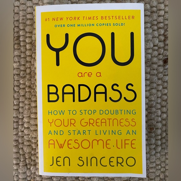 You are a Badass by Jen Sincero - Picture 1 of 4